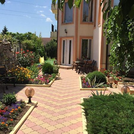 Vila Casa Maria Hotel Костинещи Екстериор снимка